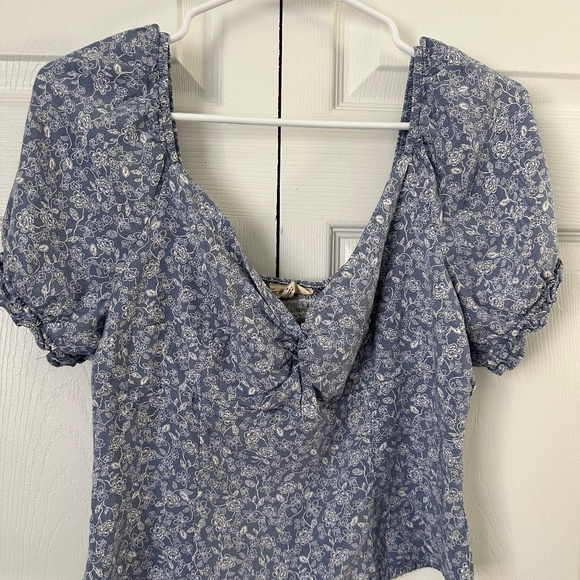 THE GENERAL GOOD Cheyenne Twist Front Crop Top - Picture 2 of 5